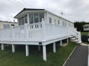 Luxury 2 Bedroom Caravan LG39, Shanklin, Isle of Wight, Shanklin